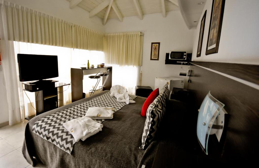 Concept Suite (2 Adults)