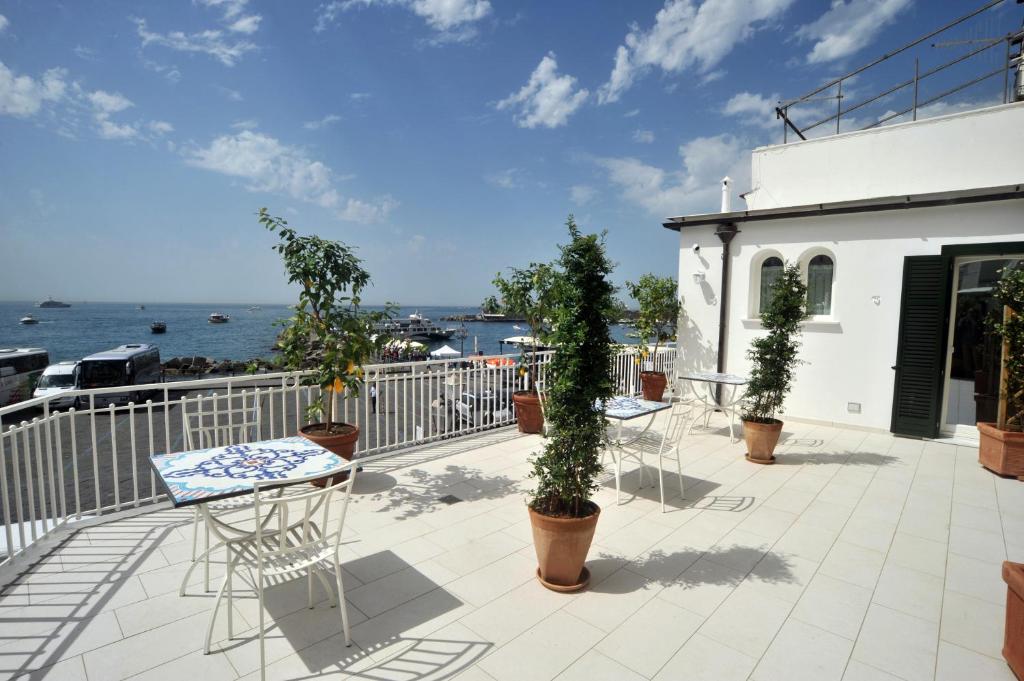Core Amalfitano City Suites photo