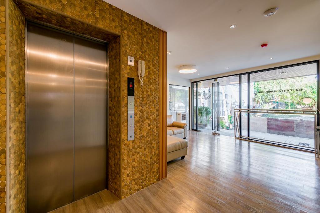 P18 Hotel