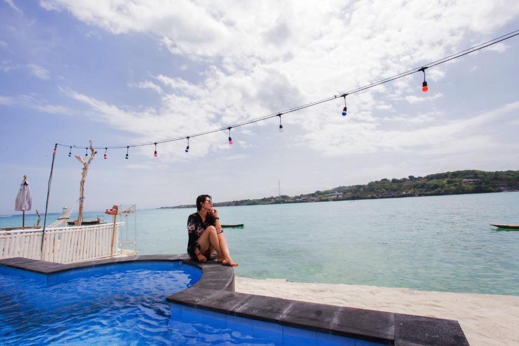 The Waterfront Beach House photo