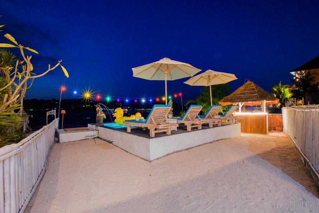 The Waterfront Beach House photo