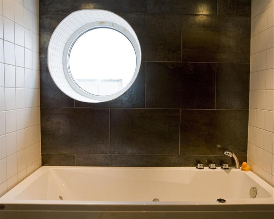 First Hotel Orebro バスルーム（客室）