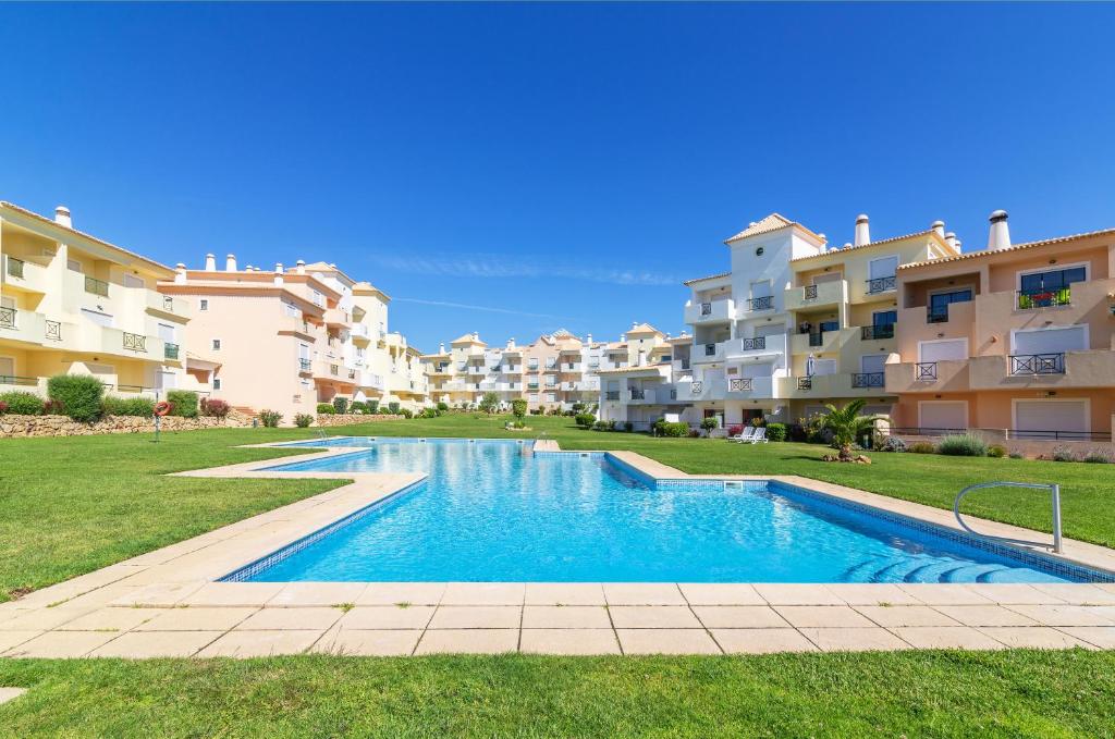 Condominio Jardins Santa Eulalia by Garvetur photo