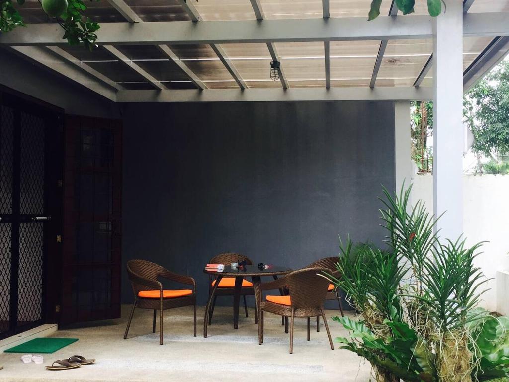 Casa Erlinda Modern House 3BR Tigaon book your hotel with ViaMichelin