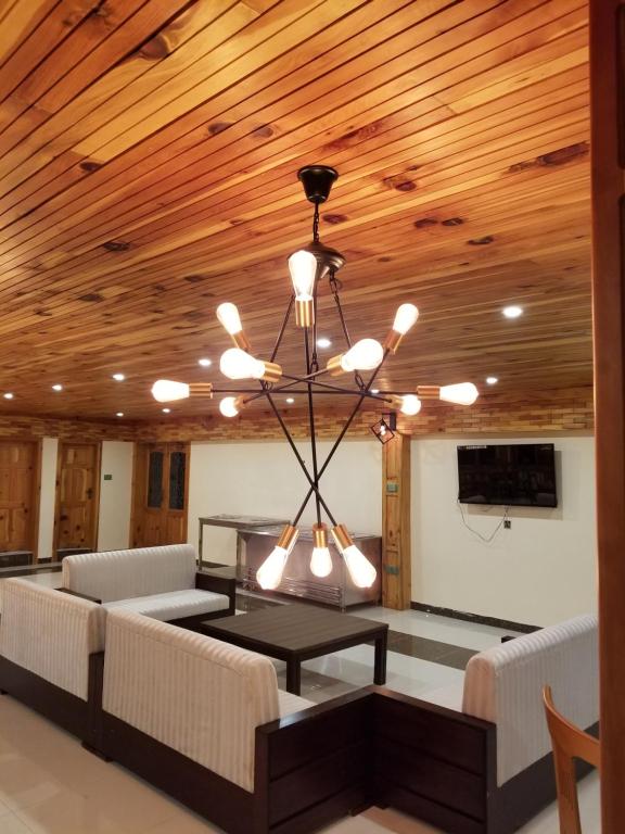 Chinar Resorts photo