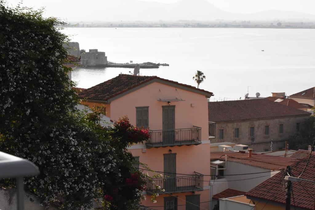 "ΡΟΔΙ" ΔΙΑΜΕΡΙΣΜΑ / "RODI" Apartment photo