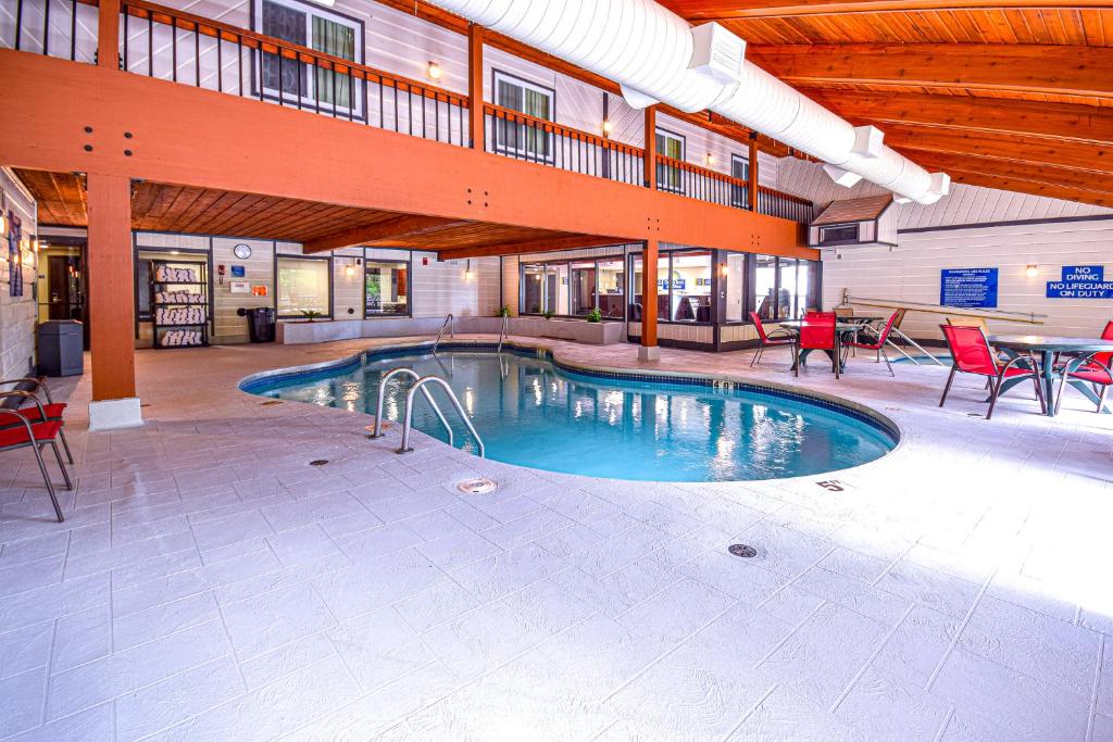 Days Inn & Suites by Wyndham Wisconsin Dells 호텔 이미지 1