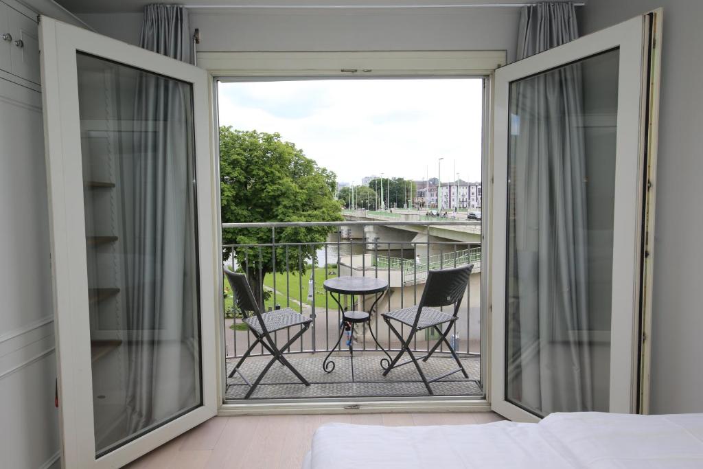 BS Neckar Apartment Heidelberg photo