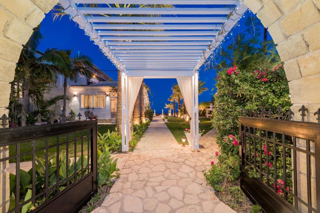 Crystal Beach Hotel — Hotel building in Kalamaki (Zakynthos), Ionian Islands