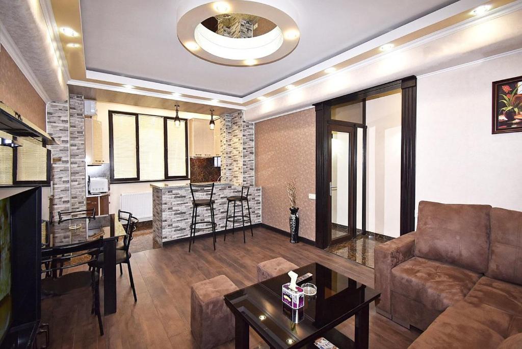 Luxury Apartment in Republic Square — Hotel in Yerevan