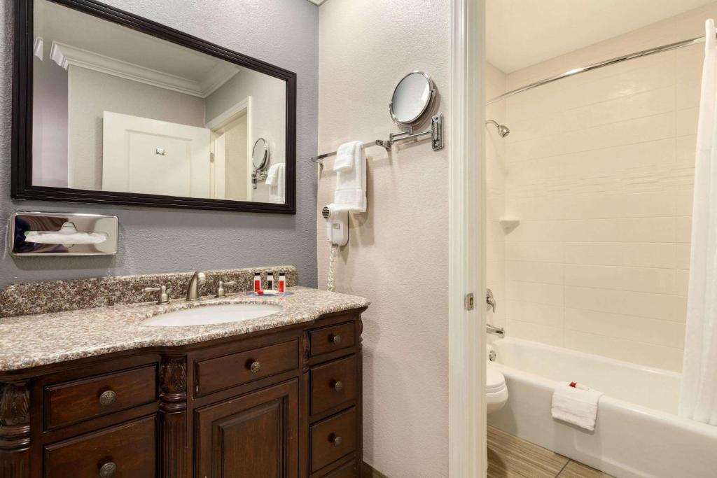 Days Inn By Wyndham Eureka Ca Photo 38