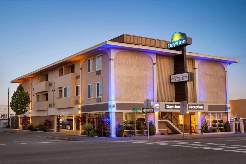 Days Inn By Wyndham Eureka Ca Photo 48