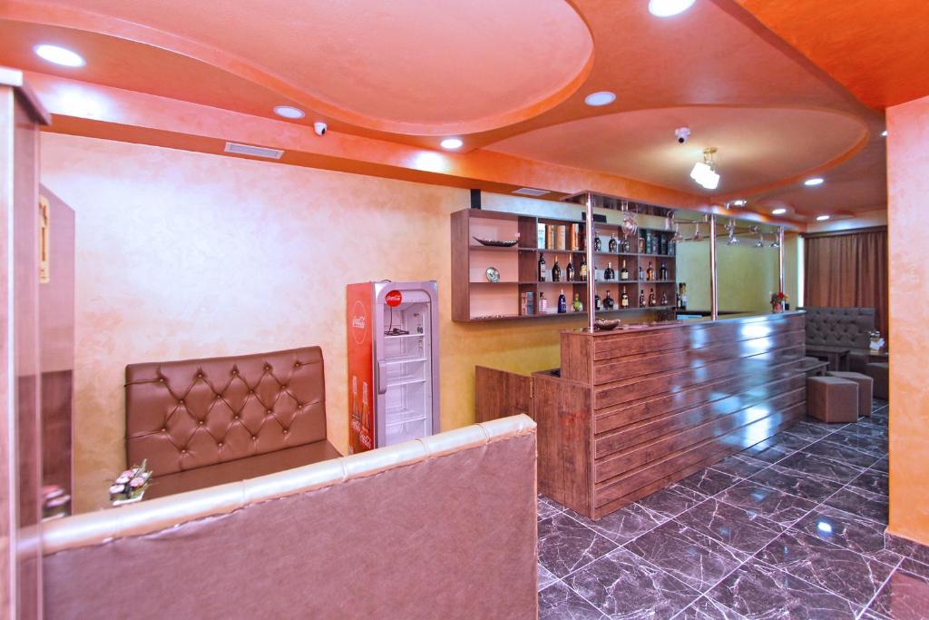 Pub/salon