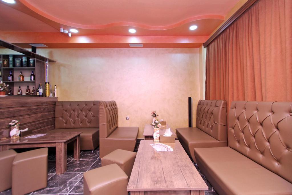 Pub/salon