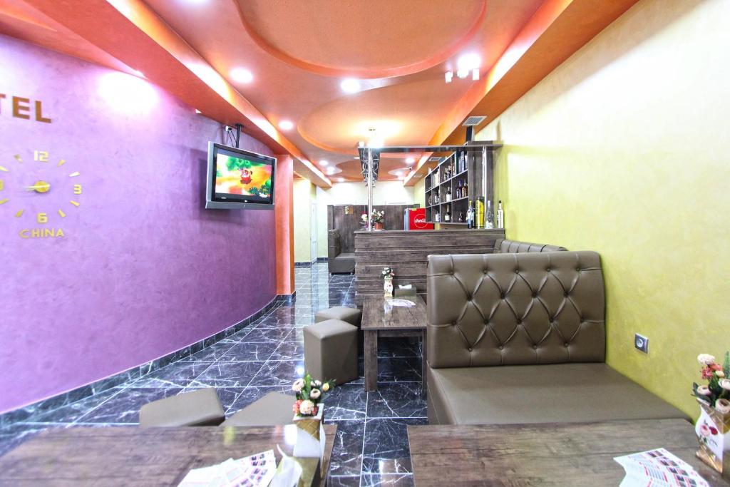 Pub/salon