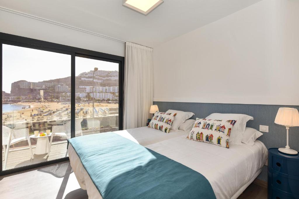 BeachFront Suites Morea Puerto Rico by VillaGranCanaria — Hotel rooms in Puerto Rico, Canary Islands