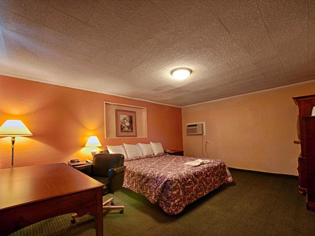 Economy Motel Inn and Suites Somers Point photo