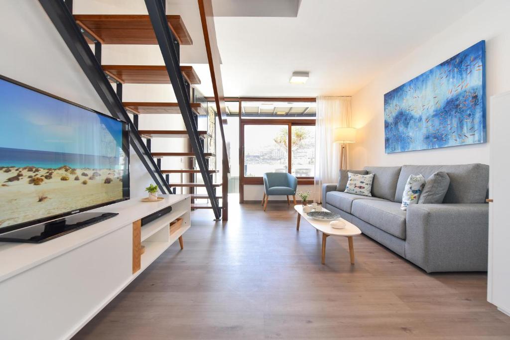 BeachFront Suites Morea Puerto Rico by VillaGranCanaria — Hotel rooms in Puerto Rico, Canary Islands