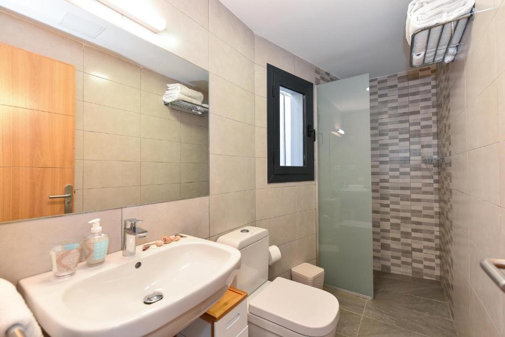 BeachFront Suites Morea Puerto Rico by VillaGranCanaria — Hotel rooms in Puerto Rico, Canary Islands