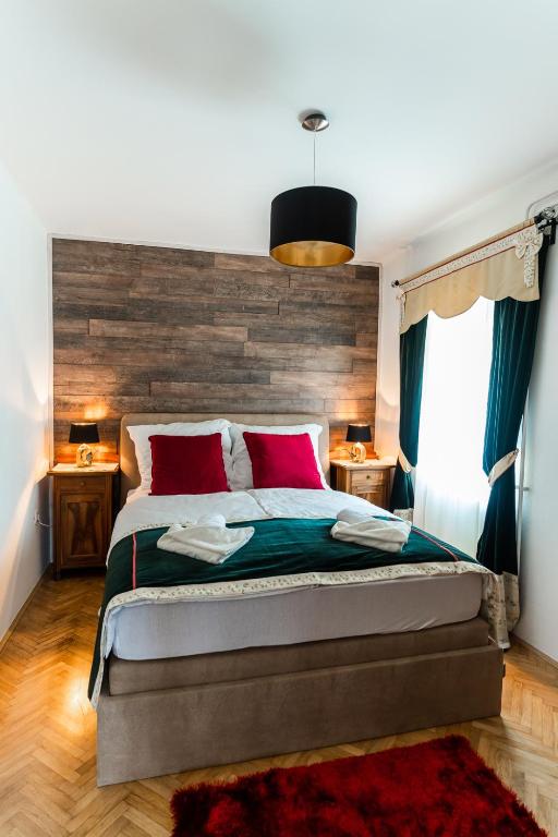 Apartments &amp; Rooms Florjana — Hotel in Spodnje Gorje