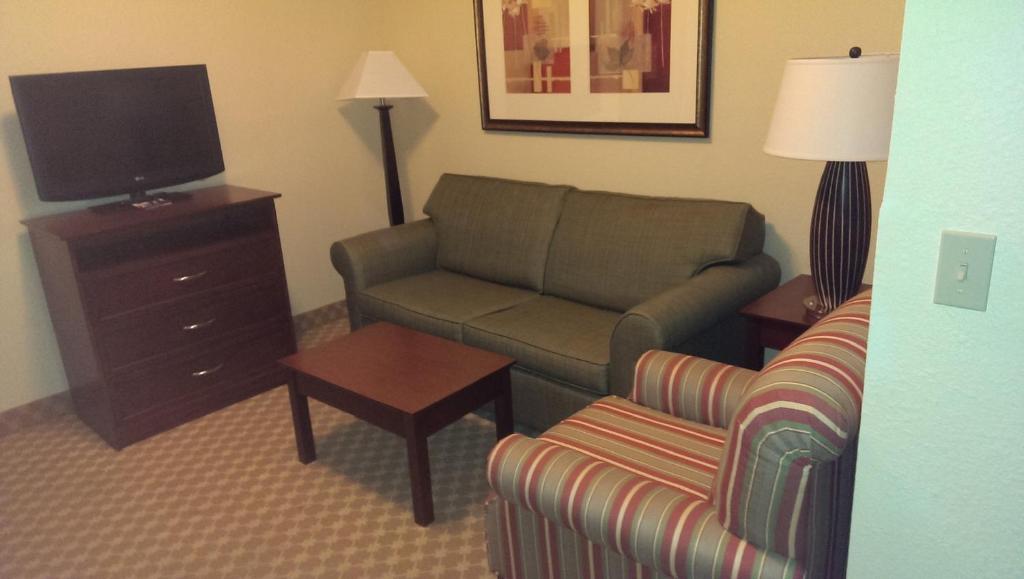 Country Inn & Suites by Radisson, Tulsa, OK photo