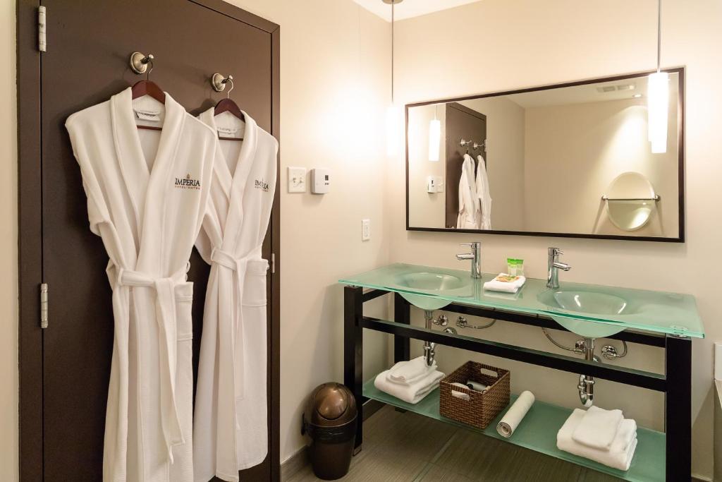 Imperia Hotel & Suites Saint-Eustache photo