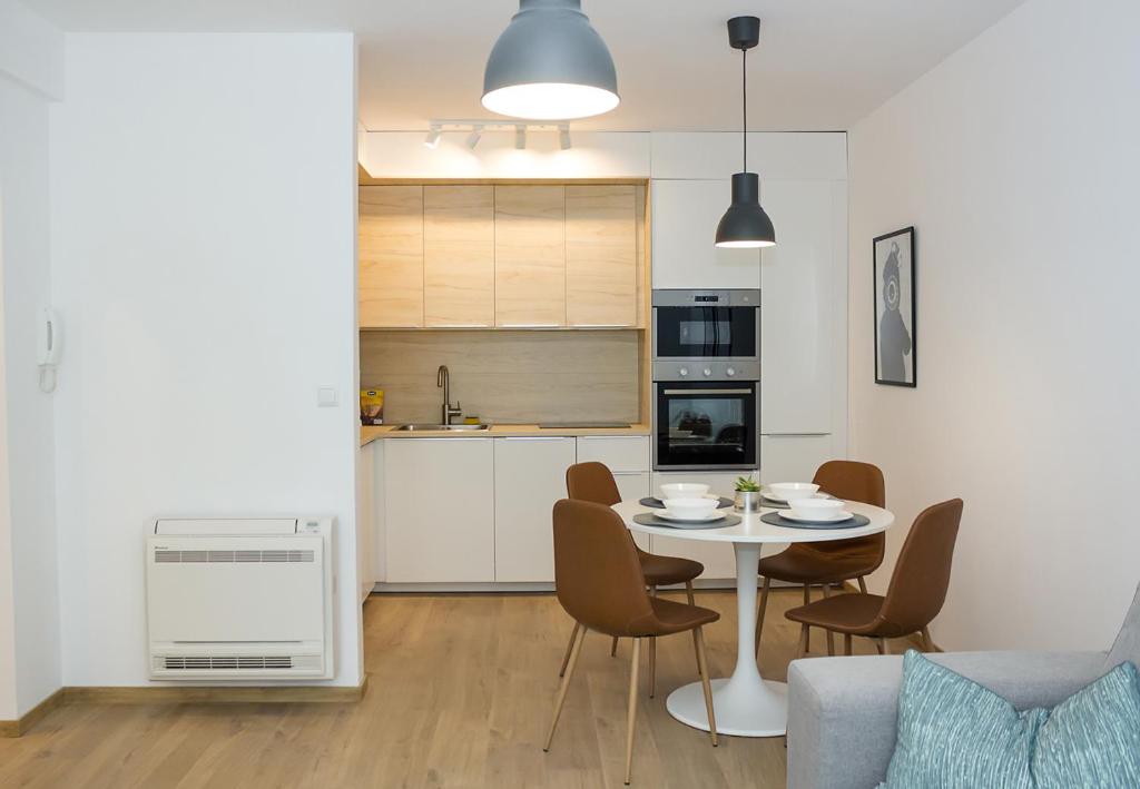 Stylish Retreat / High-end Flat / Varna Downtown — Hotel in Varna