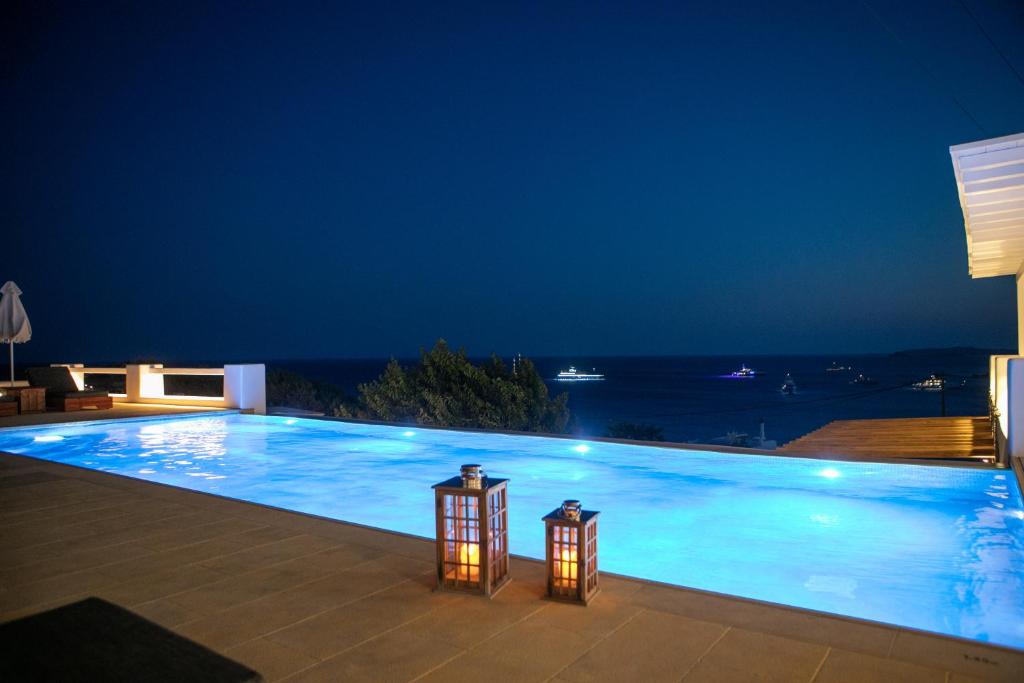 Seethrough Mykonos Suites photo