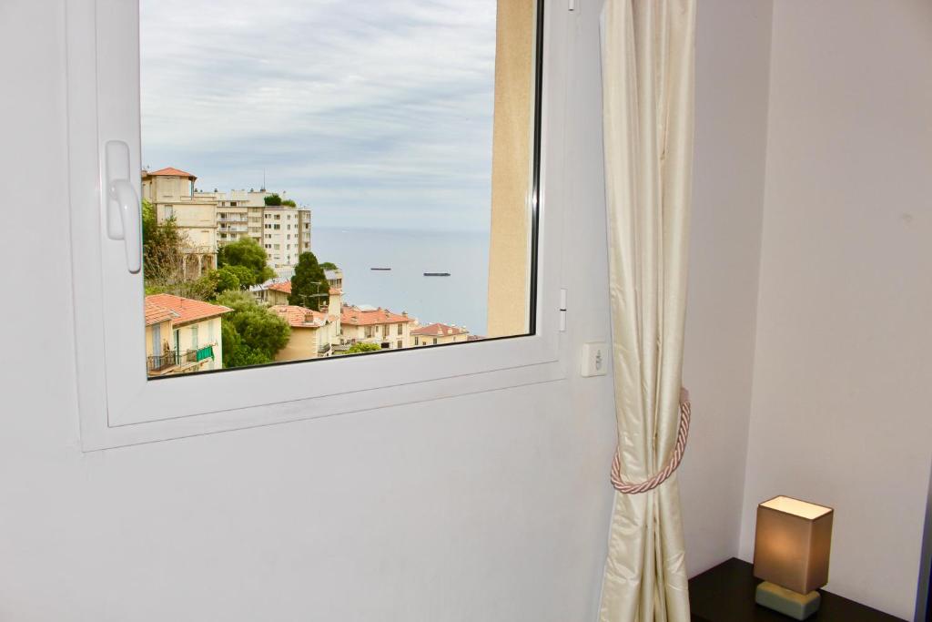 Monaco sea view modern one bedroom Riviera - 2
