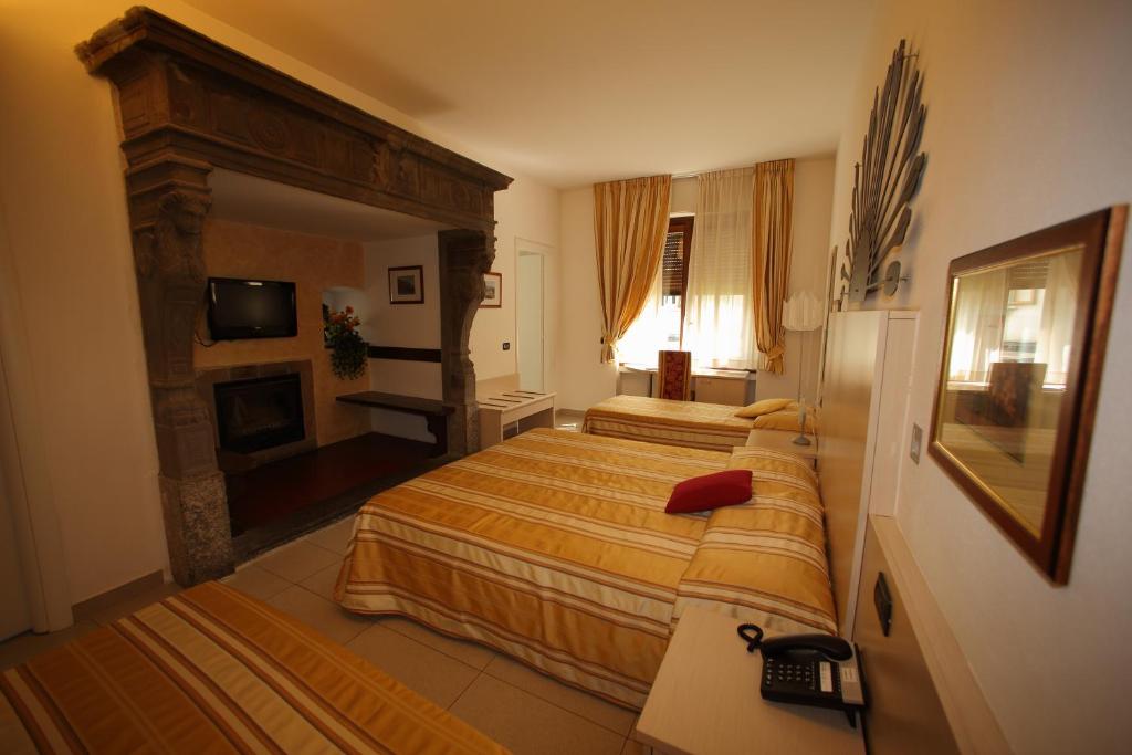 Hotel Fioroni photo