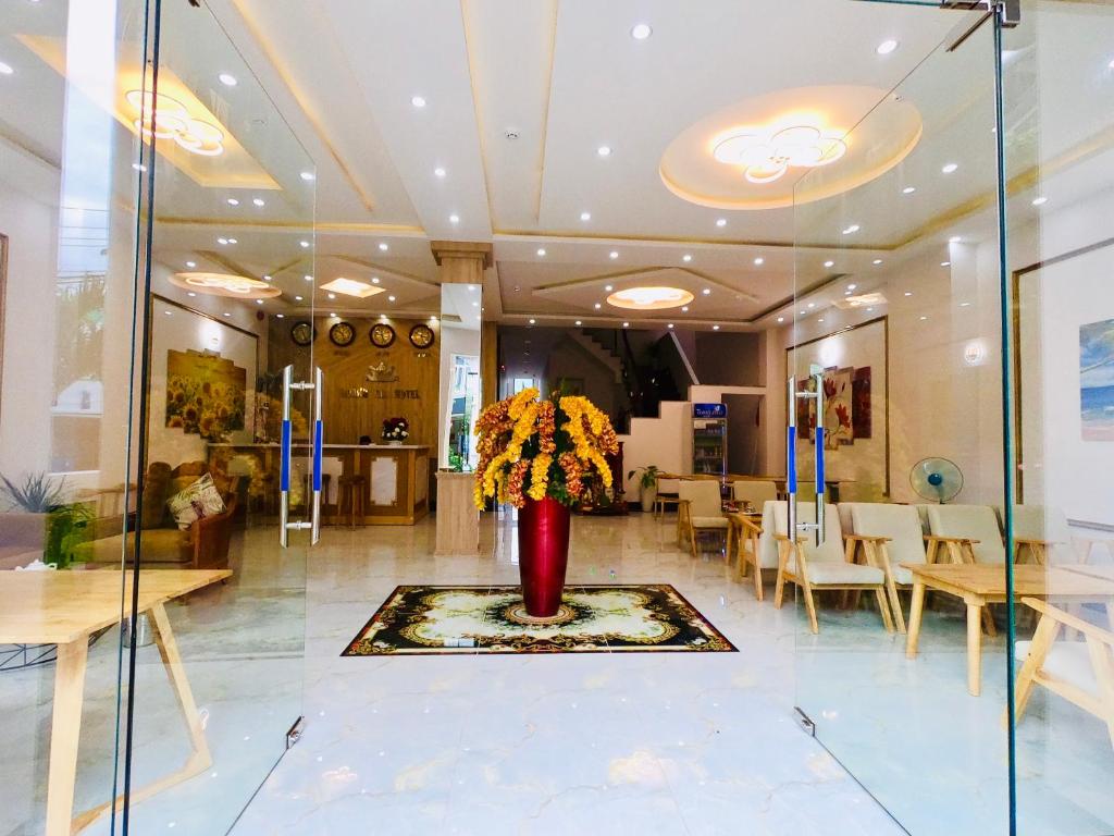 Hoang Gia Hotel Con Đao