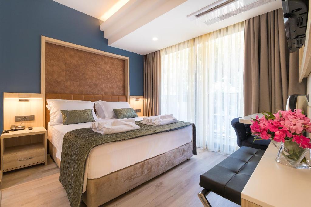 AMOSSIA Elite Boutique Hotel photo