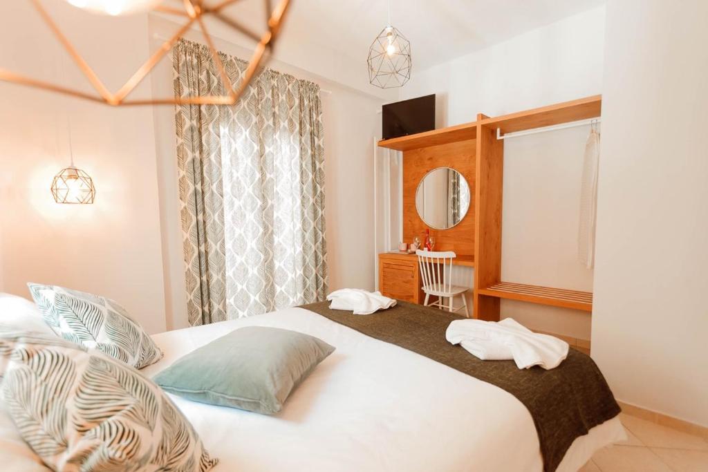 Alekas Parga Apartments