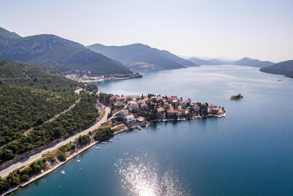 Apartmani Marina — Hotel in Klek