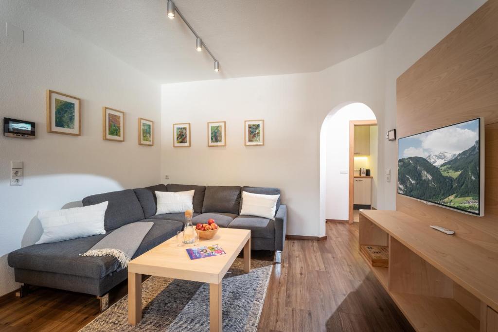 Monis Apartment - 2