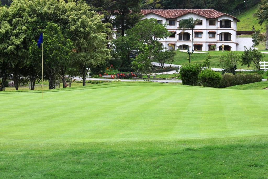 Campo da golf [sul posto]