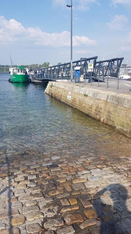 A Babord ! Près du port. - 4