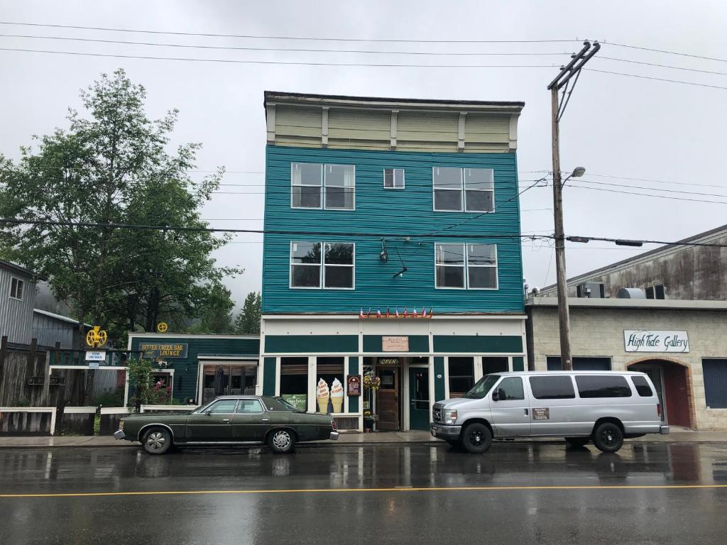 Historic Hotel Bayview — Hotel in Stewart (BC)