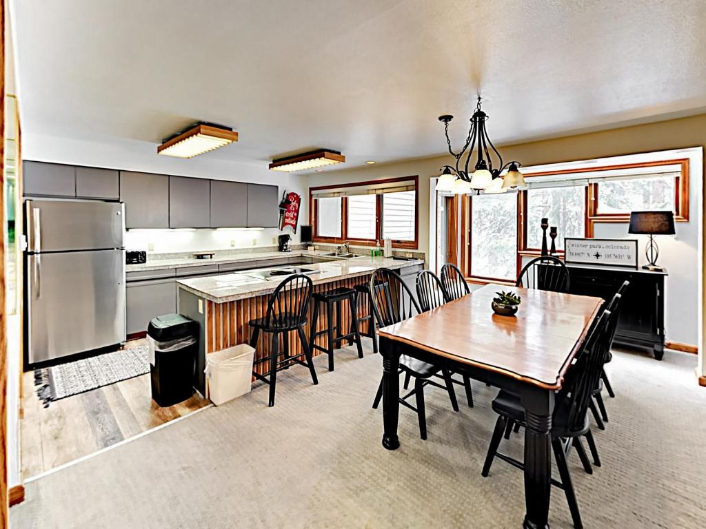 Iron Horse Condo #3308 Condo Main image 1