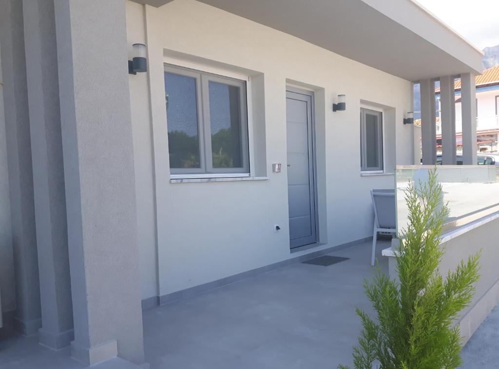 Anemoessa Elegant Apartments photo