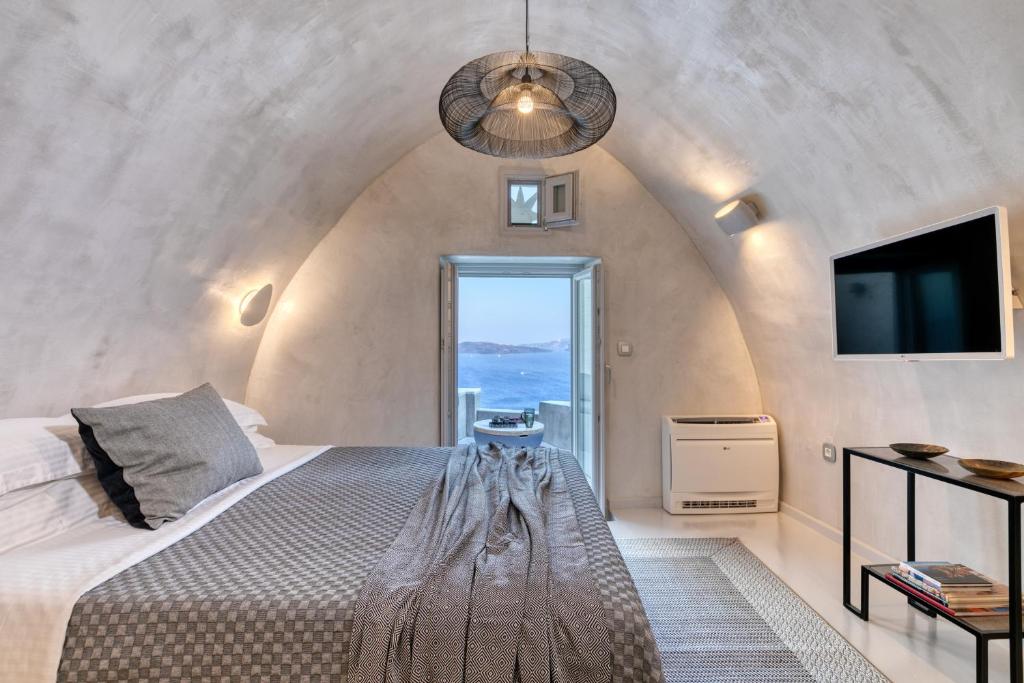 Marble Sun Villa with Jacuzzi by Caldera Houses photo