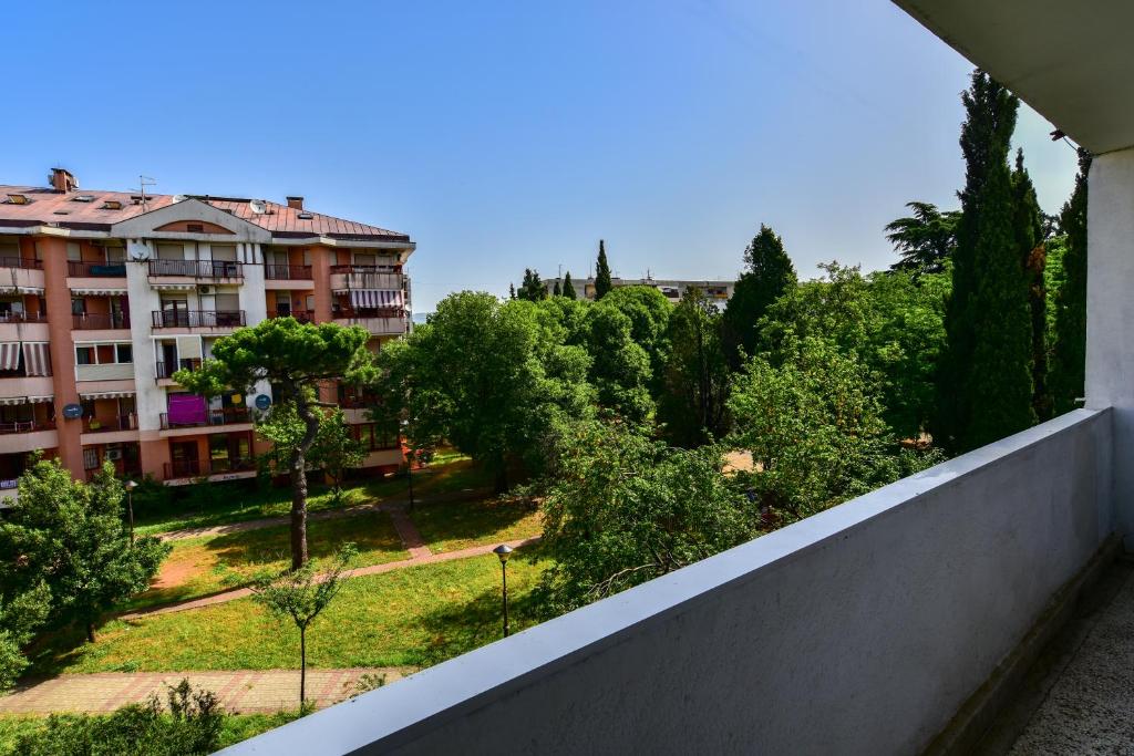 Oasis Apartment - 3