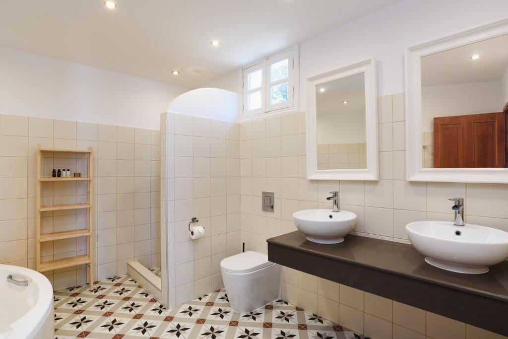 Thea Villas and Suite photo