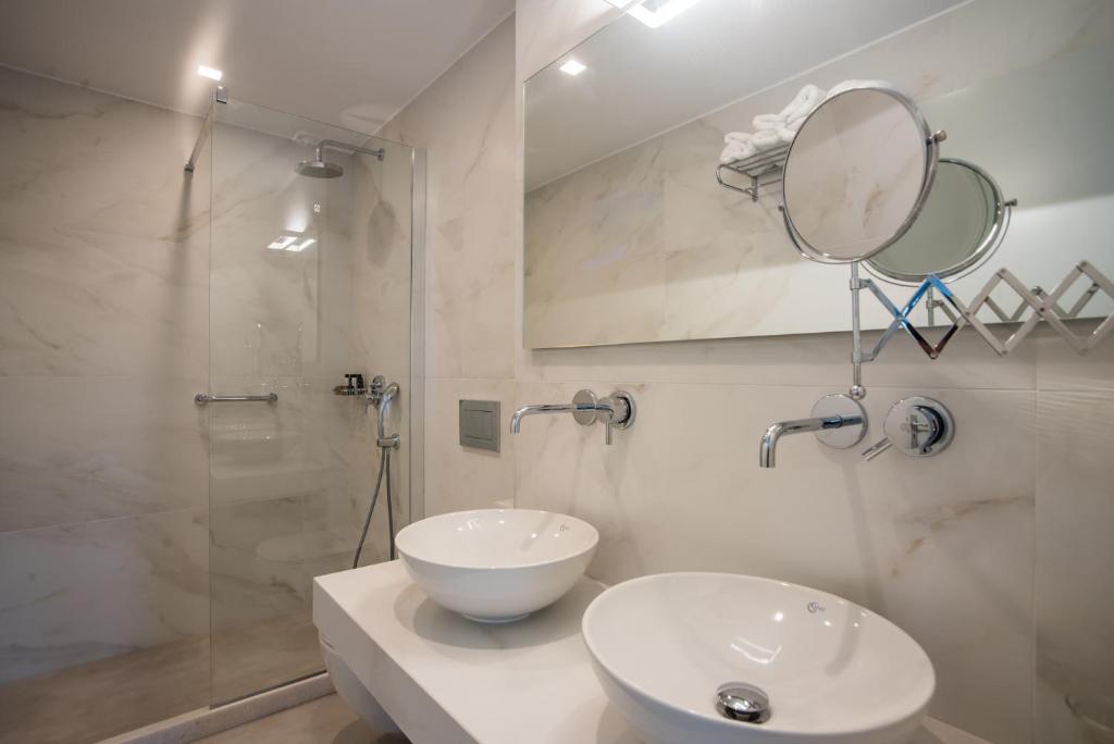 Nautilus Apartments-Suites photo