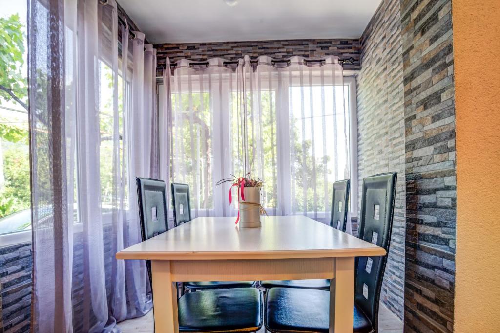 Stojkovic Family Apartments - 3