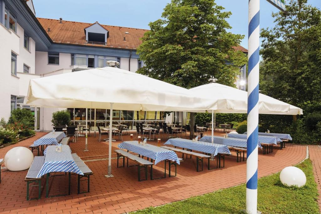 Movenpick Hotel Munich Airport photo