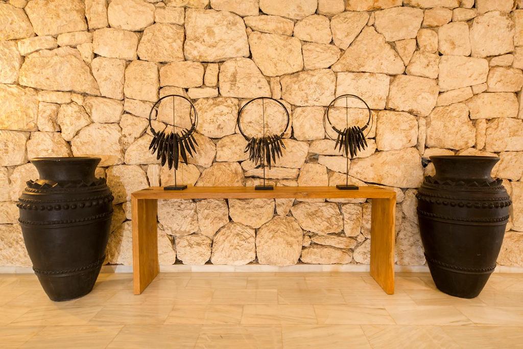FERGUS Style Bahamas — Hotel building in Playa d'en Bossa, Balearic Islands