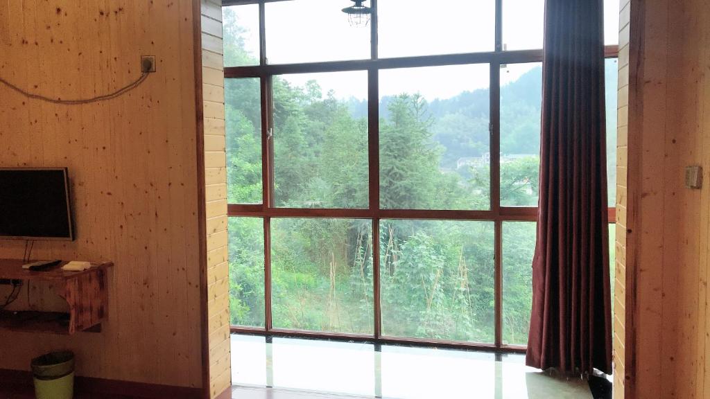 Zhangjiajie one step to heaven inn (Yangjiajie ticket office) photo