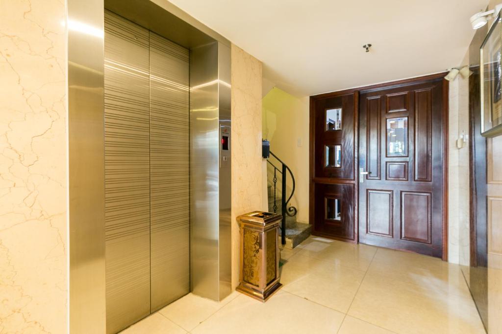 Khách Sạn Calmette