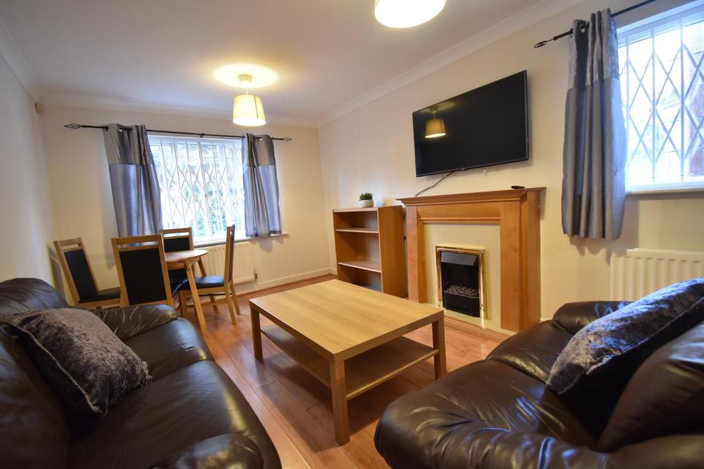 Coventry Quayside House, United Kingdom reviews, prices of